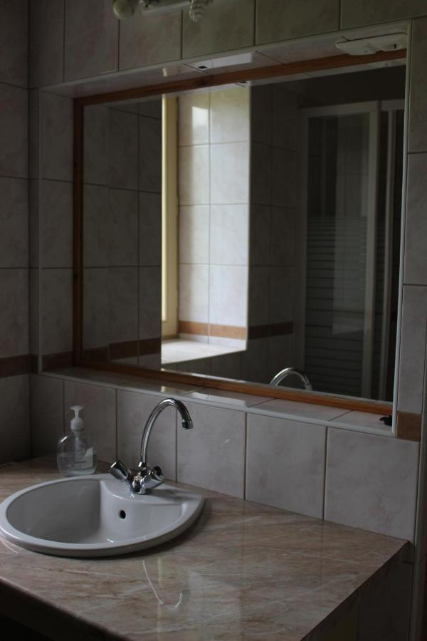 Nagy-Magyarorszag Park Bed & Breakfast Isztimer ภายนอก รูปภาพ