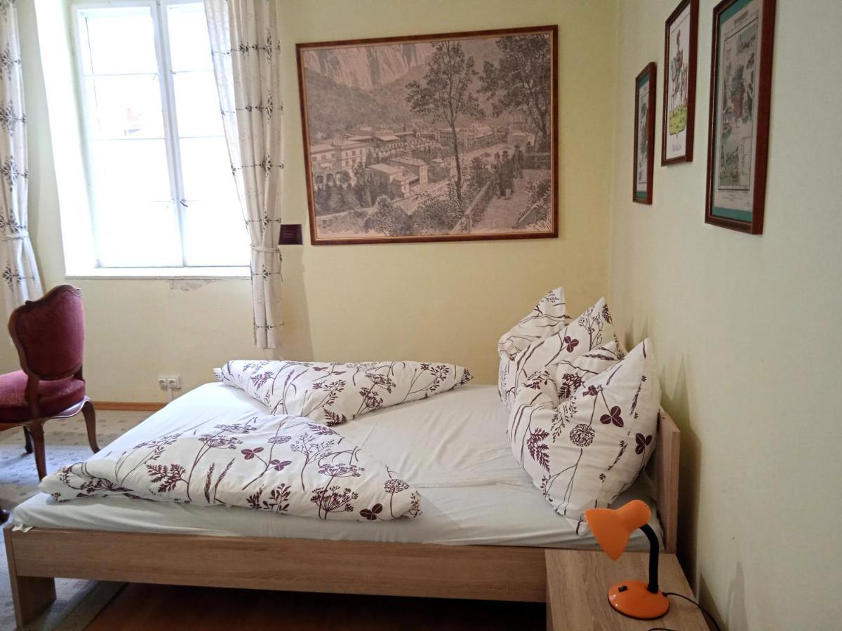 Nagy-Magyarorszag Park Bed & Breakfast Isztimer ภายนอก รูปภาพ