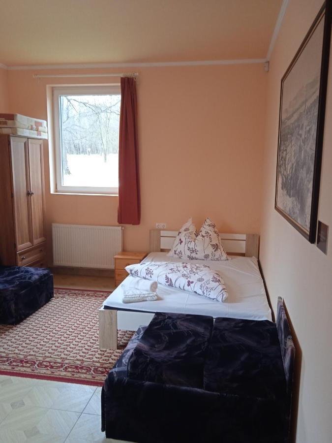 Nagy-Magyarorszag Park Bed & Breakfast Isztimer ภายนอก รูปภาพ